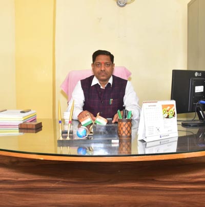 Manager Photo